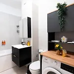 Soni Exclusive 299 Plaza With Free Private Parking & Self Check-in