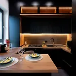 Soni Exclusive 299 Plaza With Free Private Parking & Self Check-in * Bukurešť