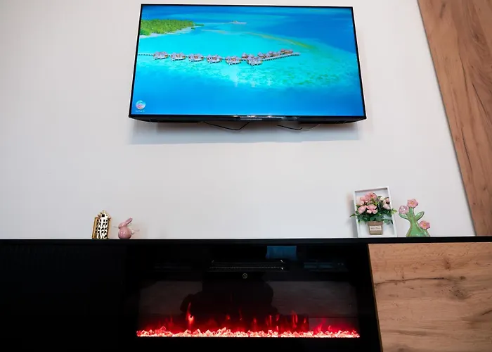 Soni Exclusive 299 Plaza With Free Private Parking & Self Check-in Бухарест