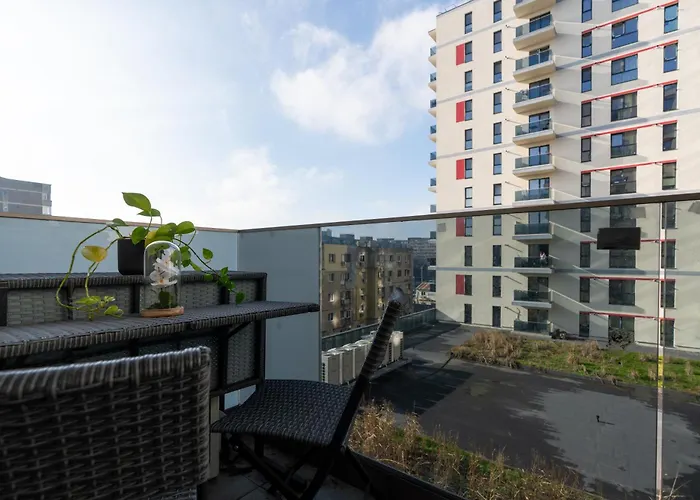 Soni Exclusive 299 Plaza With Free Private Parking & Self Check-in Apartamento Bucareste