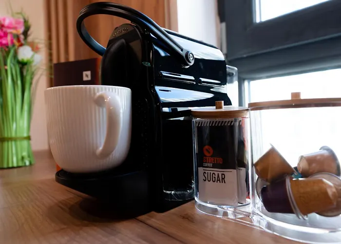 Soni Exclusive 299 Plaza With Free Private Parking & Self Check-in Апартаменти