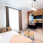 Apartament Soni Exclusive 299 Plaza With Free Private Parking & Self Check-in *